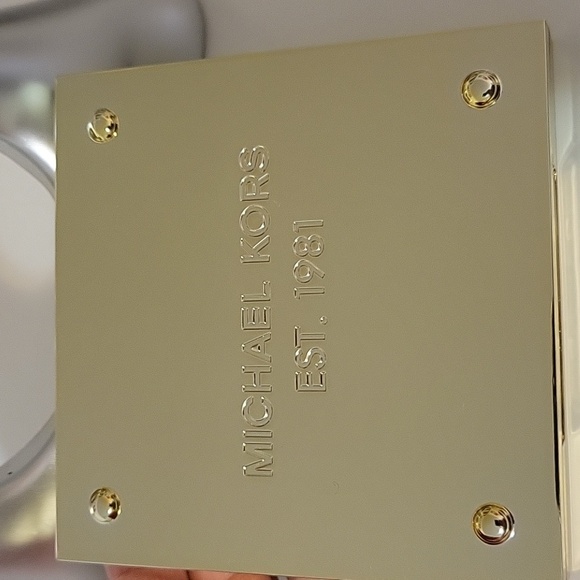 Michael Kors Bronze Powder - Picture 2 of 3